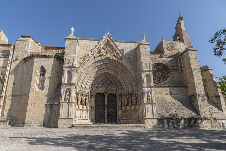 Castelló de la Plana - Morella 022 - basílica arciprestal de Santa María la Mayor.jpg